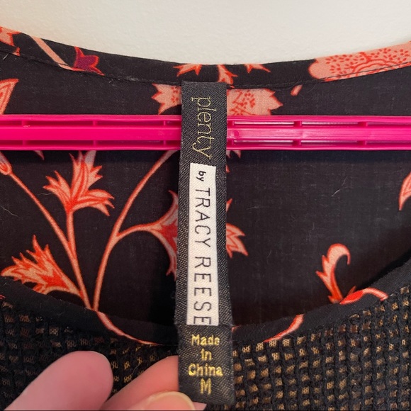 Black & Peach Floral Top - Picture 3 of 3